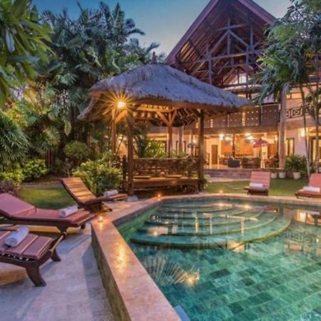 New Daria Villas Seminyak Bagian luar foto