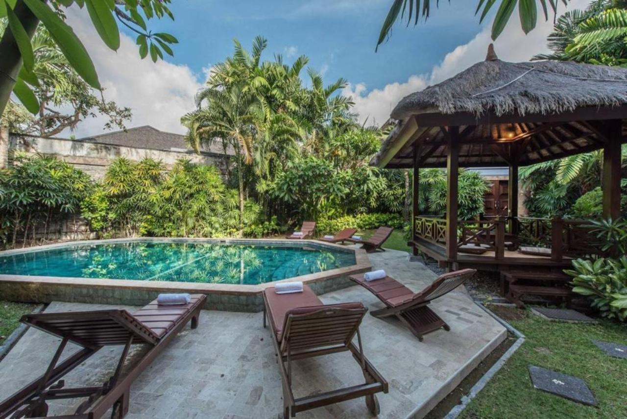 New Daria Villas Seminyak Bagian luar foto
