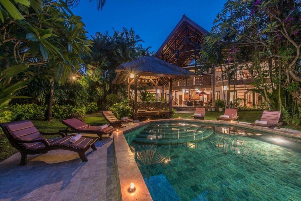 New Daria Villas Seminyak Bagian luar foto