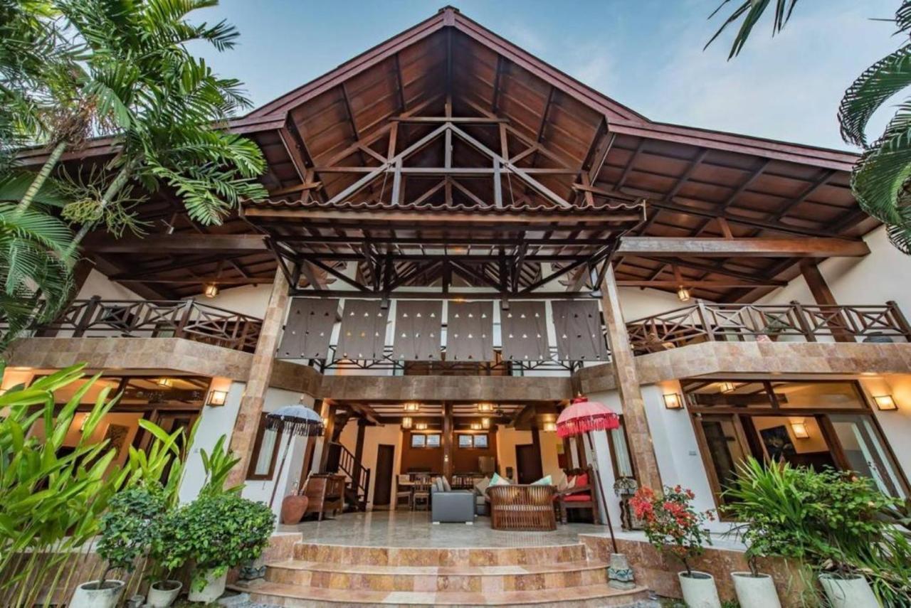 New Daria Villas Seminyak Bagian luar foto
