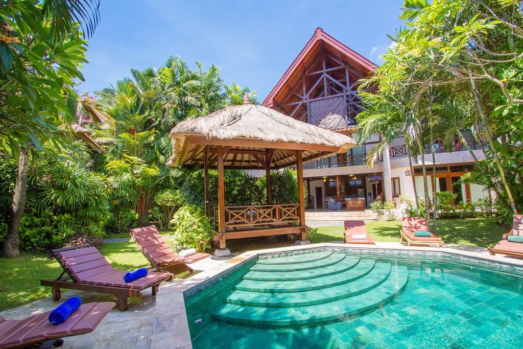 New Daria Villas Seminyak Bagian luar foto